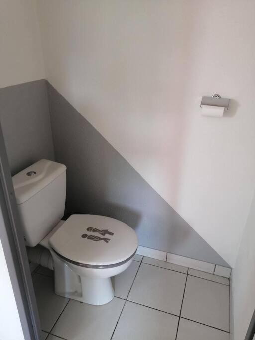 Appartement Calme Et Propre Le Goelia Saint-Geniez-dʼOlt Exteriér fotografie